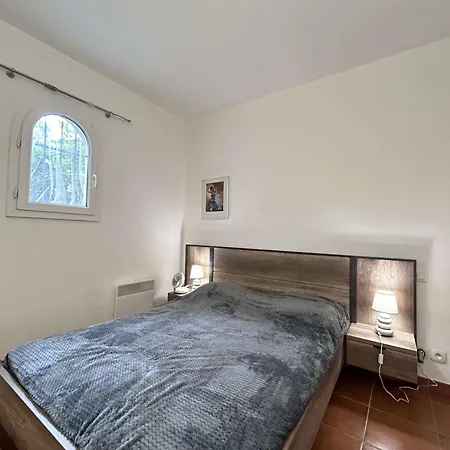 Maxime : 2p Avec Piscine, Clim, Terrasse Et Parking - 4 Couchages ! - Fr-1-226-551 * Sainte-Maxime