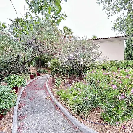 Maxime : 2p Avec Piscine, Clim, Terrasse Et Parking - 4 Couchages ! - Fr-1-226-551 *